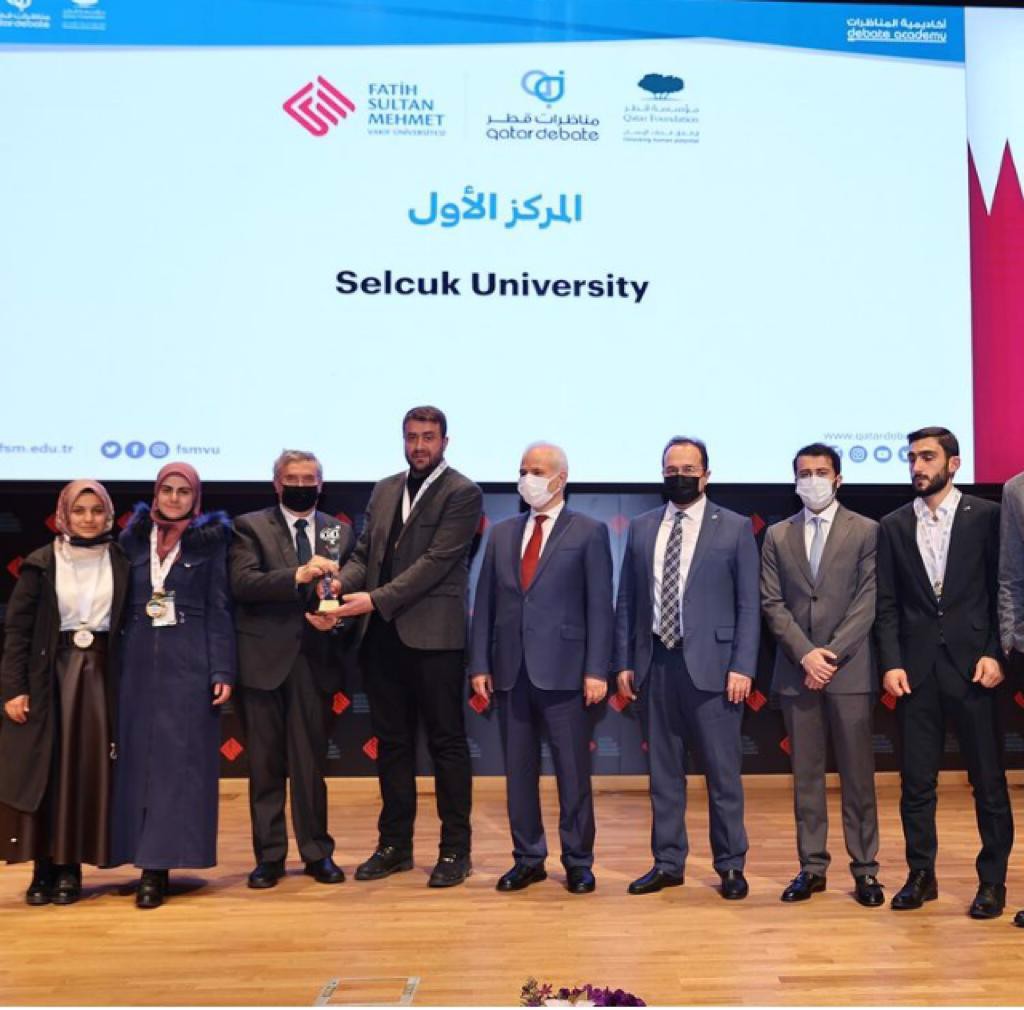 Bölümümüz Arapça Münazara Takımı, Türkiye Üniversiteler Arası Arapça Münazara Yarışmasında Birinci Oldu